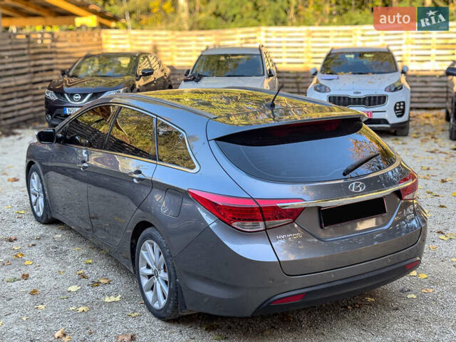 Серый Хендай и40, объемом двигателя 1.69 л и пробегом 142 тыс. км за 9100 $, фото 17 на Automoto.ua