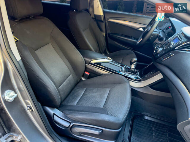 Серый Хендай и40, объемом двигателя 1.69 л и пробегом 142 тыс. км за 9100 $, фото 92 на Automoto.ua