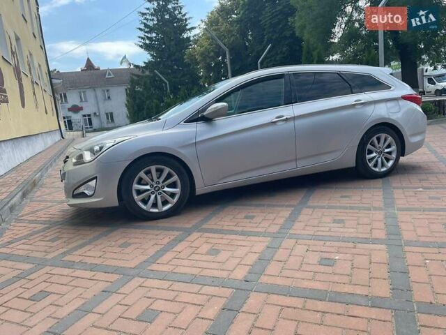 Серый Хендай и40, объемом двигателя 1.69 л и пробегом 247 тыс. км за 9500 $, фото 2 на Automoto.ua