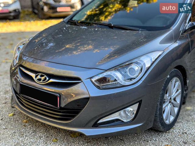 Серый Хендай и40, объемом двигателя 1.69 л и пробегом 142 тыс. км за 9100 $, фото 29 на Automoto.ua