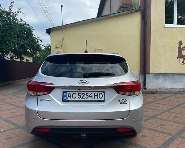 Серый Хендай и40, объемом двигателя 1.69 л и пробегом 247 тыс. км за 9500 $, фото 4 на Automoto.ua