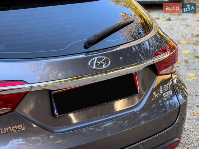 Серый Хендай и40, объемом двигателя 1.69 л и пробегом 142 тыс. км за 9100 $, фото 43 на Automoto.ua
