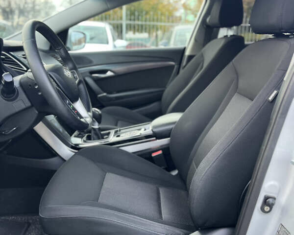 Серый Хендай и40, объемом двигателя 1.7 л и пробегом 169 тыс. км за 8100 $, фото 9 на Automoto.ua