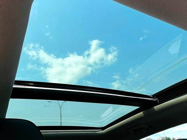 Серый Хендай и40, объемом двигателя 2 л и пробегом 268 тыс. км за 9900 $, фото 9 на Automoto.ua