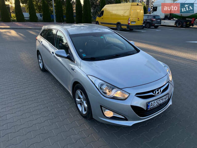 Сірий Хендай і40, об'ємом двигуна 1.69 л та пробігом 202 тис. км за 8600 $, фото 10 на Automoto.ua