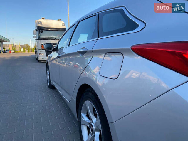 Сірий Хендай і40, об'ємом двигуна 1.69 л та пробігом 202 тис. км за 8600 $, фото 12 на Automoto.ua