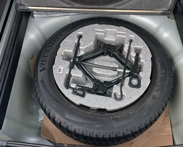 Серый Хендай и40, объемом двигателя 1.7 л и пробегом 280 тыс. км за 9299 $, фото 11 на Automoto.ua