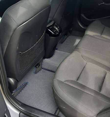 Серый Хендай и40, объемом двигателя 1.69 л и пробегом 248 тыс. км за 10499 $, фото 11 на Automoto.ua