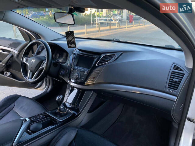 Сірий Хендай і40, об'ємом двигуна 1.69 л та пробігом 202 тис. км за 8600 $, фото 25 на Automoto.ua