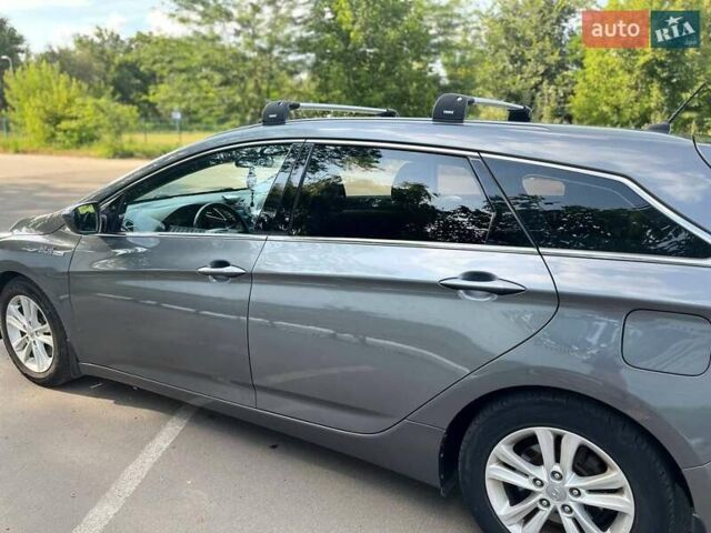 Серый Хендай и40, объемом двигателя 1.69 л и пробегом 23 тыс. км за 8998 $, фото 14 на Automoto.ua