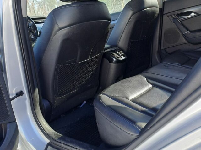 Серый Хендай и40, объемом двигателя 1.7 л и пробегом 261 тыс. км за 9900 $, фото 8 на Automoto.ua