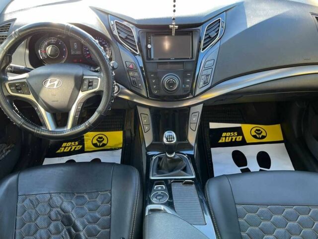 Серый Хендай и40, объемом двигателя 1.7 л и пробегом 180 тыс. км за 10300 $, фото 23 на Automoto.ua