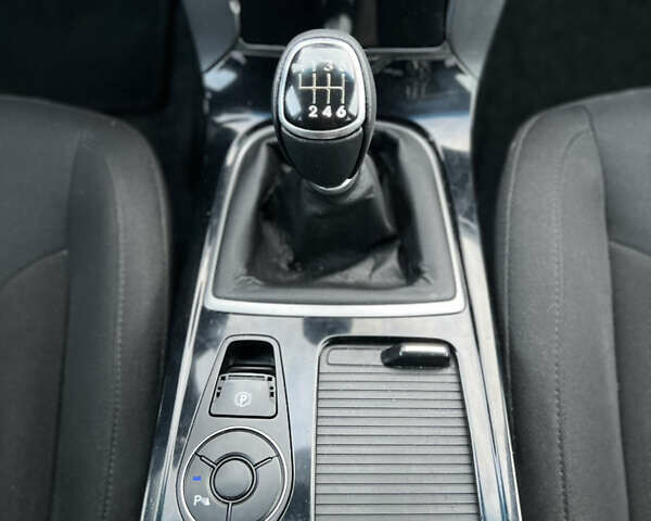 Серый Хендай и40, объемом двигателя 1.7 л и пробегом 169 тыс. км за 8100 $, фото 17 на Automoto.ua