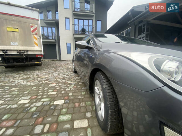 Серый Хендай и40, объемом двигателя 1.7 л и пробегом 188 тыс. км за 9500 $, фото 4 на Automoto.ua