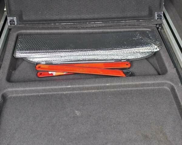 Серый Хендай и40, объемом двигателя 1.7 л и пробегом 280 тыс. км за 9299 $, фото 8 на Automoto.ua