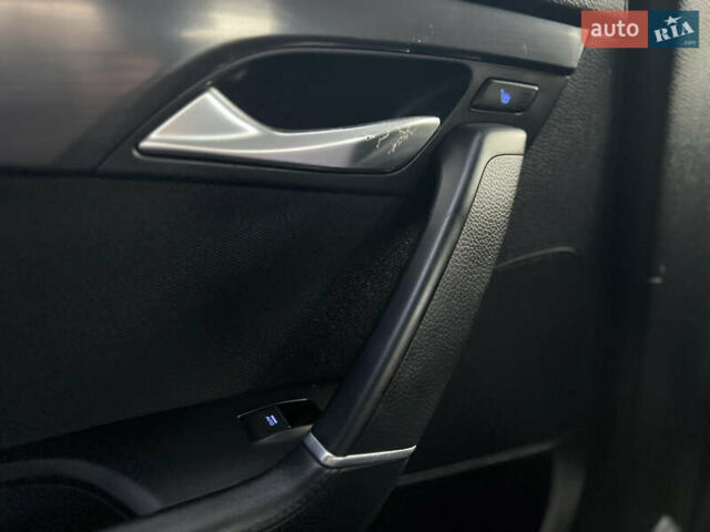 Серый Хендай и40, объемом двигателя 1.7 л и пробегом 169 тыс. км за 8100 $, фото 13 на Automoto.ua