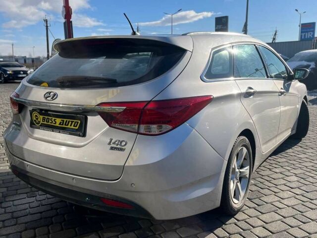 Серый Хендай и40, объемом двигателя 1.7 л и пробегом 180 тыс. км за 10300 $, фото 6 на Automoto.ua