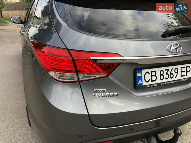 Сірий Хендай і40, об'ємом двигуна 1.69 л та пробігом 243 тис. км за 9500 $, фото 6 на Automoto.ua