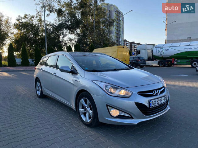 Сірий Хендай і40, об'ємом двигуна 1.69 л та пробігом 202 тис. км за 8600 $, фото 4 на Automoto.ua