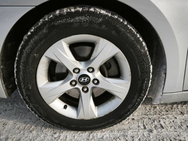 Сірий Хендай і40, об'ємом двигуна 1.7 л та пробігом 217 тис. км за 9100 $, фото 7 на Automoto.ua