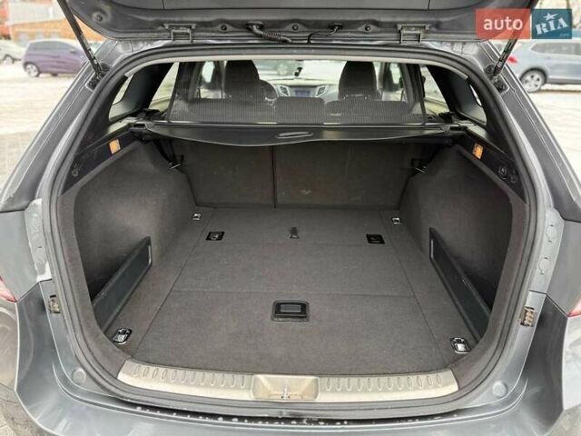 Серый Хендай и40, объемом двигателя 1.7 л и пробегом 210 тыс. км за 10599 $, фото 35 на Automoto.ua