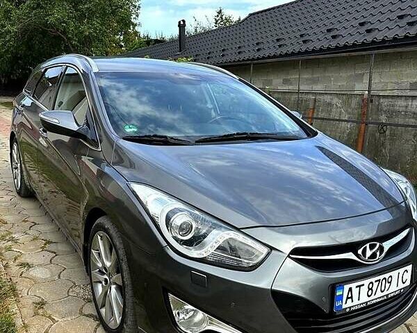 Сірий Хендай і40, об'ємом двигуна 1.7 л та пробігом 200 тис. км за 10200 $, фото 1 на Automoto.ua