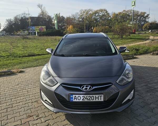 Сірий Хендай і40, об'ємом двигуна 1.7 л та пробігом 272 тис. км за 9200 $, фото 5 на Automoto.ua