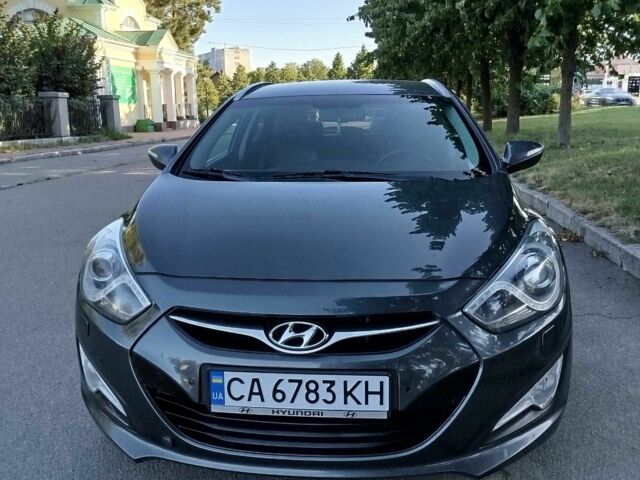 Сірий Хендай і40, об'ємом двигуна 1.7 л та пробігом 224 тис. км за 10950 $, фото 2 на Automoto.ua