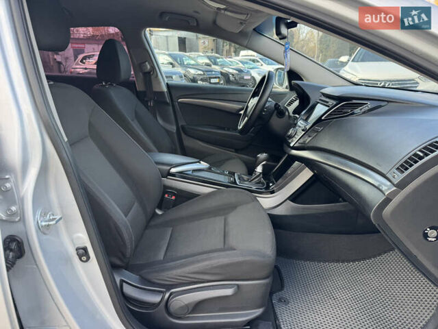 Сірий Хендай і40, об'ємом двигуна 1.69 л та пробігом 220 тис. км за 9499 $, фото 23 на Automoto.ua