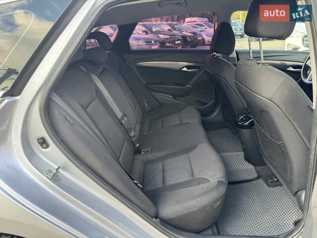 Сірий Хендай і40, об'ємом двигуна 1.69 л та пробігом 220 тис. км за 9499 $, фото 22 на Automoto.ua