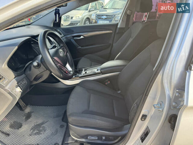 Сірий Хендай і40, об'ємом двигуна 1.69 л та пробігом 220 тис. км за 9499 $, фото 15 на Automoto.ua