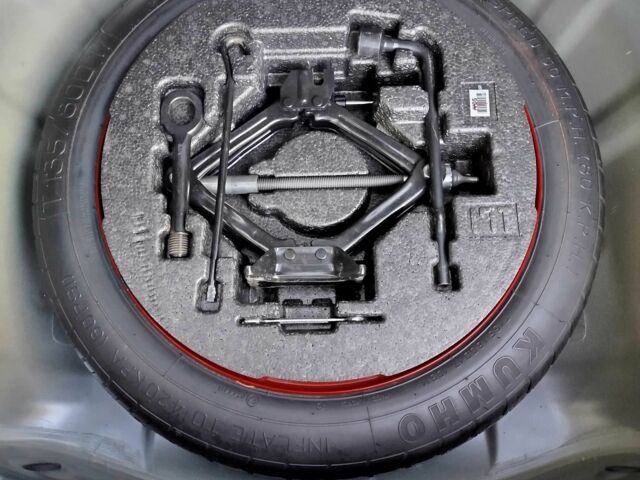 Сірий Хендай і40, об'ємом двигуна 1.7 л та пробігом 224 тис. км за 10950 $, фото 12 на Automoto.ua