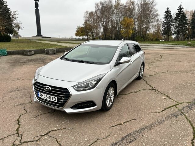 Серый Хендай и40, объемом двигателя 1.7 л и пробегом 179 тыс. км за 12700 $, фото 11 на Automoto.ua