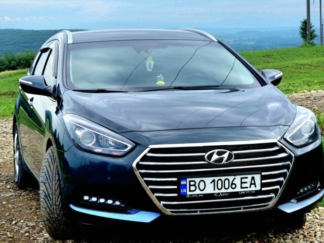 Серый Хендай и40, объемом двигателя 1.7 л и пробегом 217 тыс. км за 11999 $, фото 1 на Automoto.ua