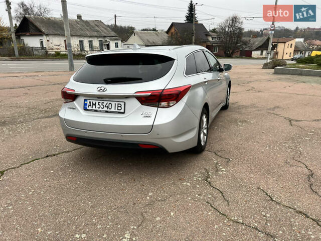 Серый Хендай и40, объемом двигателя 1.69 л и пробегом 179 тыс. км за 12700 $, фото 9 на Automoto.ua