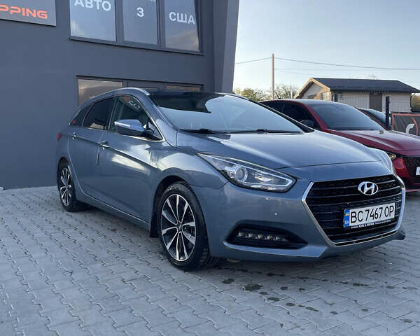 Серый Хендай и40, объемом двигателя 1.69 л и пробегом 164 тыс. км за 13999 $, фото 2 на Automoto.ua