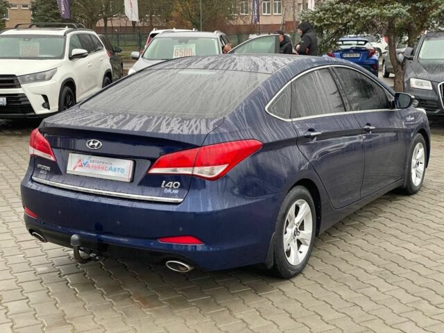 Синий Хендай и40, объемом двигателя 1.7 л и пробегом 321 тыс. км за 9400 $, фото 6 на Automoto.ua