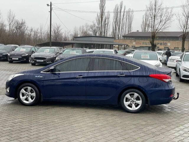 Синий Хендай и40, объемом двигателя 1.7 л и пробегом 321 тыс. км за 9400 $, фото 3 на Automoto.ua