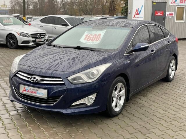 Синий Хендай и40, объемом двигателя 1.7 л и пробегом 321 тыс. км за 9400 $, фото 2 на Automoto.ua