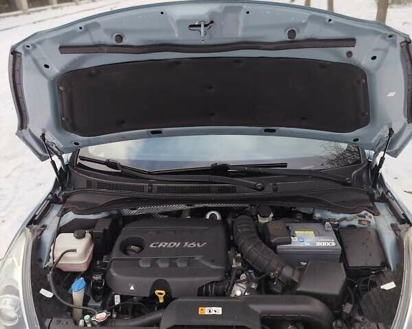 Синій Хендай і40, об'ємом двигуна 1.7 л та пробігом 296 тис. км за 9500 $, фото 8 на Automoto.ua