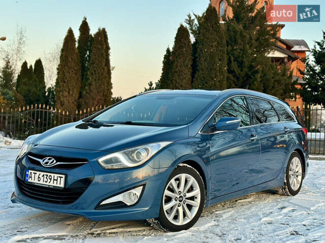 Синій Хендай і40, об'ємом двигуна 1.69 л та пробігом 173 тис. км за 10300 $, фото 1 на Automoto.ua