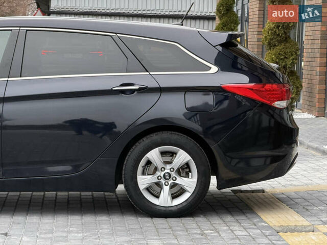 Синий Хендай и40, объемом двигателя 1.69 л и пробегом 277 тыс. км за 8500 $, фото 9 на Automoto.ua