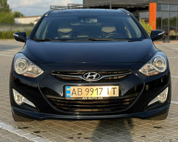 Синій Хендай і40, об'ємом двигуна 1.69 л та пробігом 256 тис. км за 9000 $, фото 1 на Automoto.ua