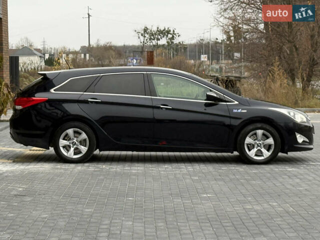 Синий Хендай и40, объемом двигателя 1.69 л и пробегом 277 тыс. км за 8500 $, фото 11 на Automoto.ua