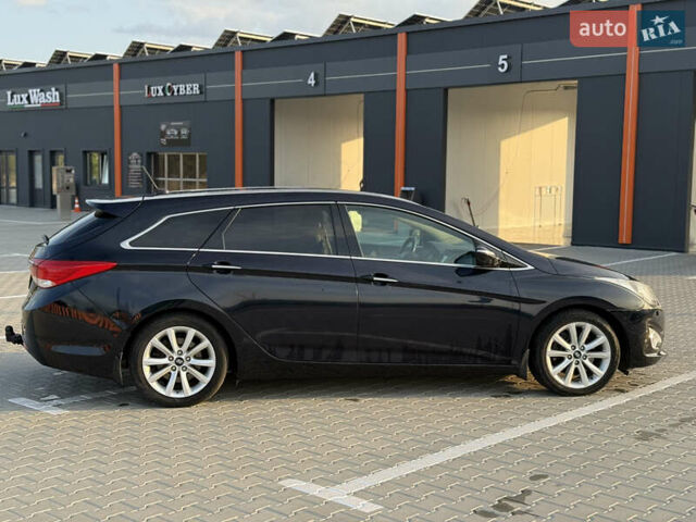Синій Хендай і40, об'ємом двигуна 1.69 л та пробігом 256 тис. км за 9000 $, фото 6 на Automoto.ua