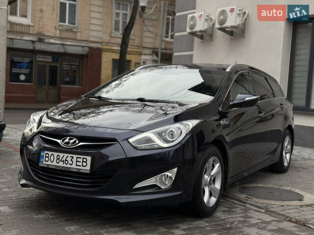 Синій Хендай і40, об'ємом двигуна 1.69 л та пробігом 275 тис. км за 8100 $, фото 6 на Automoto.ua