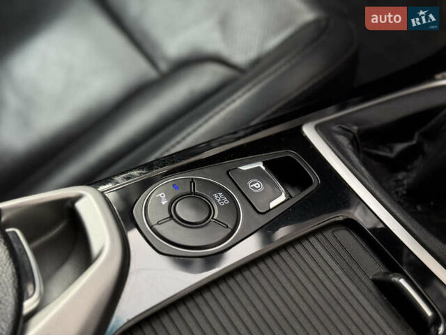 Синій Хендай і40, об'ємом двигуна 1.69 л та пробігом 275 тис. км за 8100 $, фото 26 на Automoto.ua