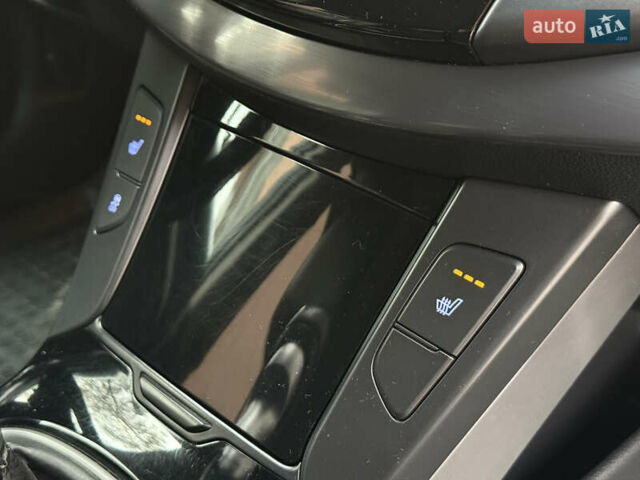 Синій Хендай і40, об'ємом двигуна 1.69 л та пробігом 275 тис. км за 8100 $, фото 25 на Automoto.ua