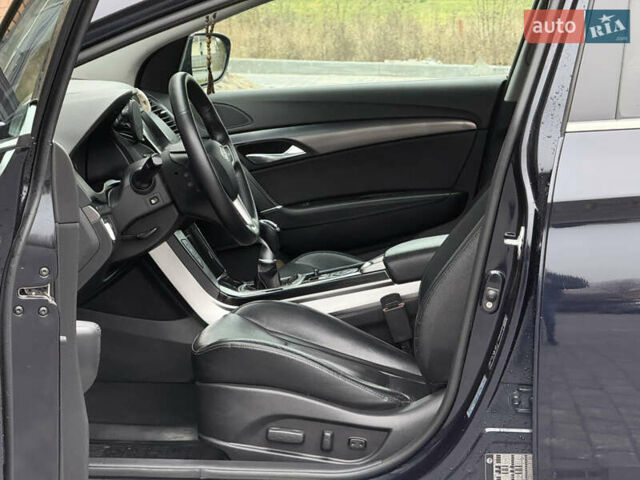 Синий Хендай и40, объемом двигателя 1.69 л и пробегом 277 тыс. км за 8500 $, фото 37 на Automoto.ua