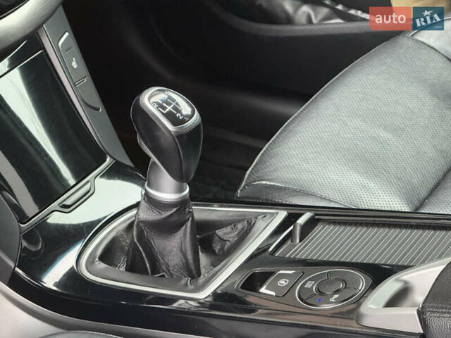 Синий Хендай и40, объемом двигателя 1.69 л и пробегом 277 тыс. км за 8500 $, фото 43 на Automoto.ua